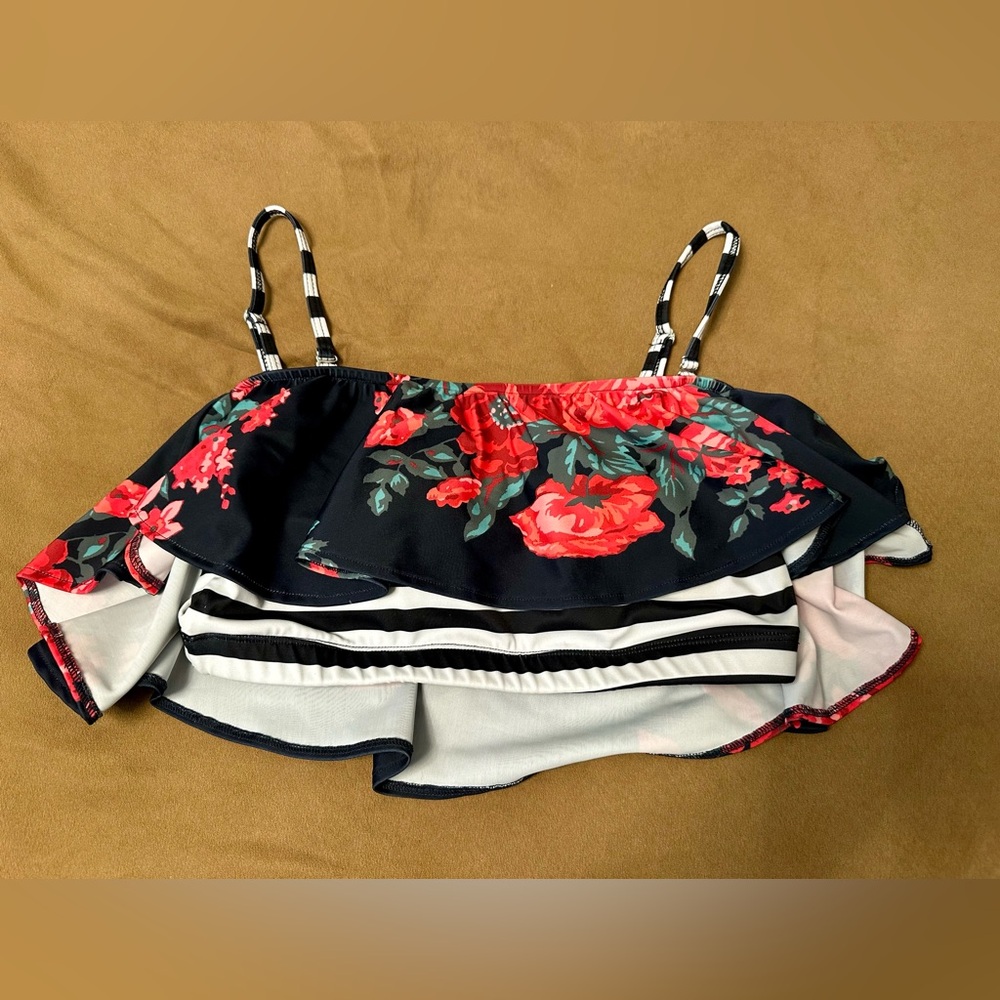 Albion Navy Floral (Black and White Striped Straps) Bikini Top - M